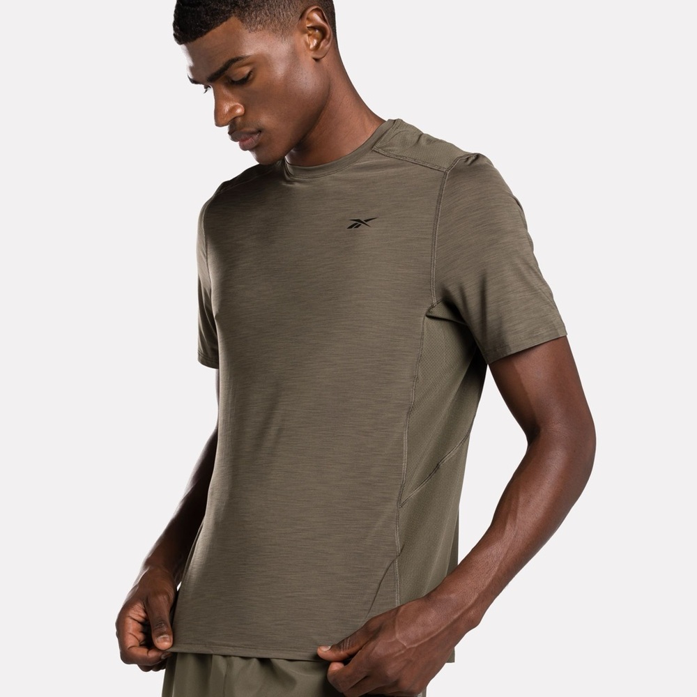 Reebok Men's Olive Green T-Shirt Size XL - Picture 1 of 8